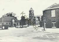 Linden - Gemeenteplein [001-1675