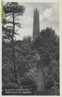 Austerlitz- Pyramide van [002-4936