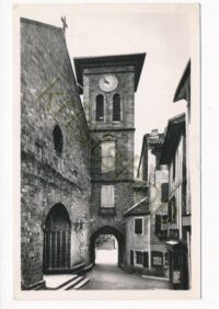 St Jean-Pied-de-Port - L'Eglise [010-1851