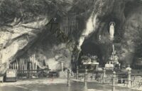 Lourdes - La Grotte Miraculeuse  [KRST011-4546