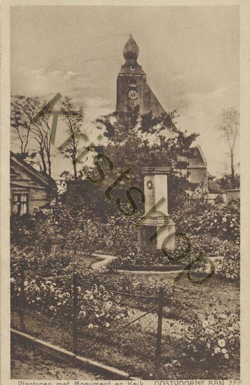 KRST001-0815_0.jpg Oostvoorne aan Zee - Plantsoen met Monument en Kerk [001-0815