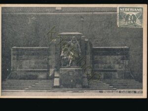 Dordrecht - Standbeeld Gebr De Witt [001-0943