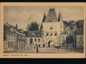 Kampen - Koornmarkt met Poort [001-1083