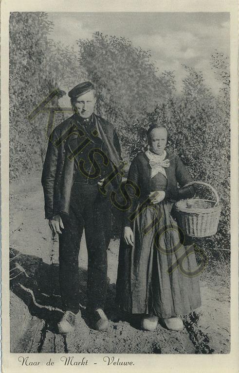 KRST001-2226_0.jpg Veluwe - Naar de Markt - folklore [001-2226