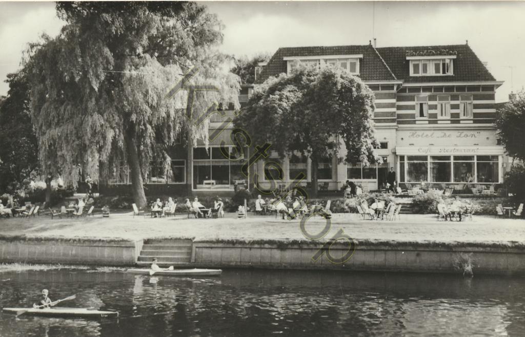 KRST001-2515_0.jpg Ommen - Hotel DE ZON ad Vecht [001-2515