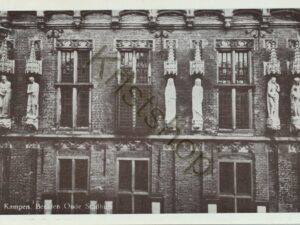 Kampen - Beelden Oude Stadhuis [001-2762