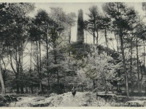 Pyramide van Austerlitz [001-3020