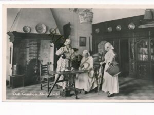 Oud Groninger Klederdracht [001-3279