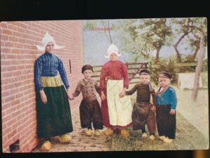 Volendam - Klederdracht [001-3428