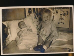 Foto ZKH Prins Bernhard - Prinses Beatrix en Prinses Irene [001-3458