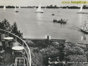Paterswolde - Gezicht op het meer [001-3639