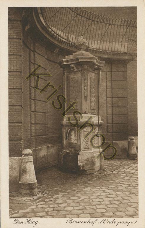 KRST001-3878_0.jpg Den Haag - Binnenhof - Oude pomp [001-3878