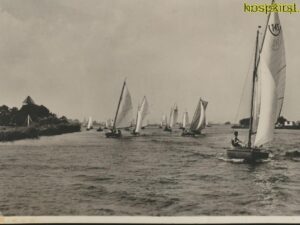 Zeilsport - Frouw - Schepen in de Tijnje [001-4377