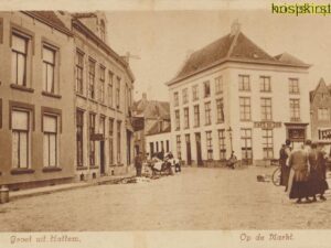 Hattem - Op de markt [001-4422