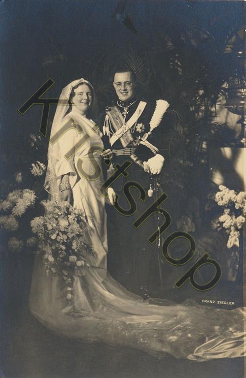 KRST001-5117_0.jpg Ned Kon familie - Het prinselijk paar - foto Ziegler [001-5117