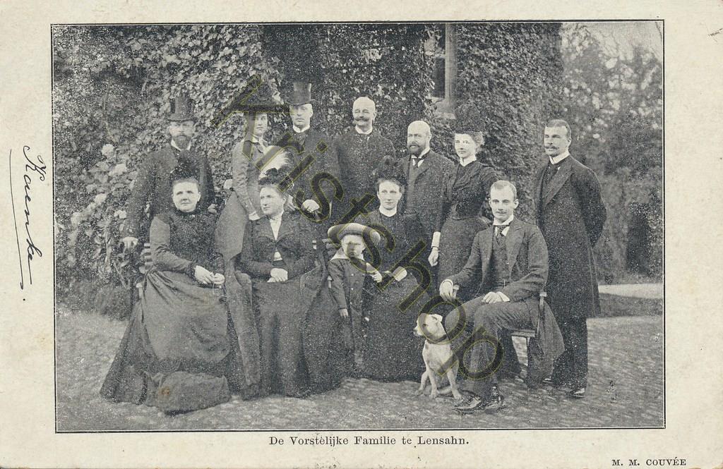 KRST001-5146_0.jpg Ned Kon familie - De vorstelijke Familie te Lensahn [001-5146