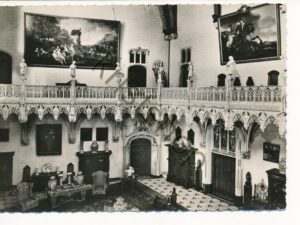 Kasteel De Haar - Haarzuilen - Hal met ingang Ridderzaal [001-6063