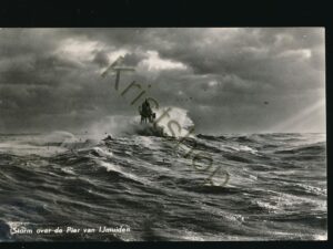 Ijmuiden - Storm over de Pier [002-0684