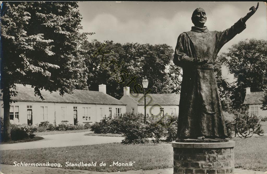 KRST002-3425_0.jpg Schiermonnikoog - Standbeeld de Monnik [002-3425
