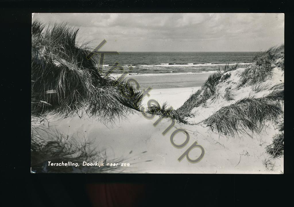 KRST002-3991_0.jpg Terschelling - Doorkijk naar Zee (plakresten achterzijde [002-3991