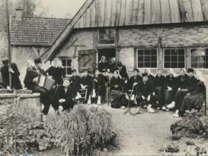 Ootmarsum - Boerendansers [002-4185