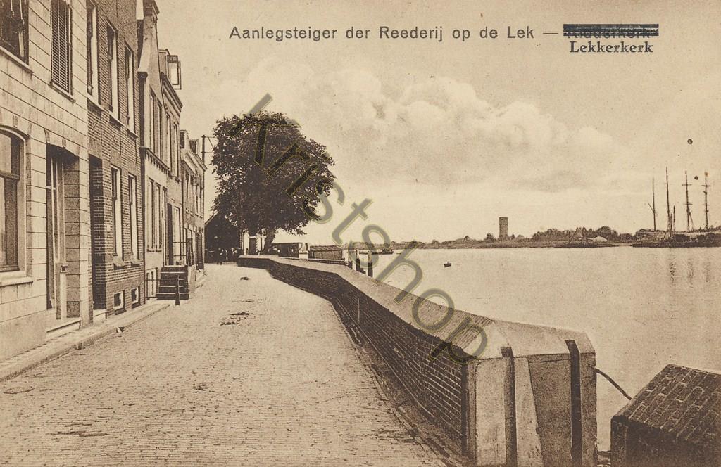 KRST002-4739_0.jpg Lekkerkerk - Aanlegsteiger der Reederij op de Lek [002-4739