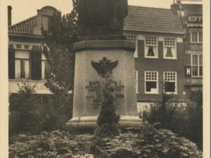 Zaandam - Czaar Peter Monument [002-5055
