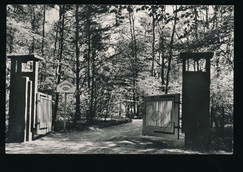 KRST002-5365_0.jpg Putten - Ingang Vac. Oord C.N.V. [002-5365