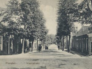 Piershil - Voorstraat [002-6325