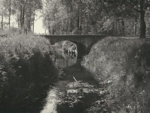 Zoekplaatje - brugje over water [002-6590