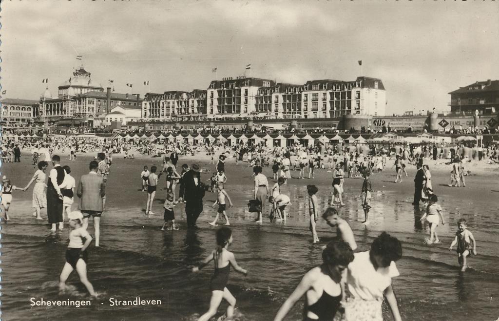 KRST002-6616_0.jpg Scheveningen - Strandleven [002-6616