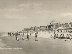 Scheveningen - Strandleven [002-6689