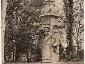 Meillant - Le Vieux Puits de la Samaritaine [004-0422