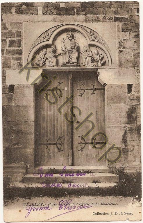 KRST004-0499_0.jpg Vézelay - Porte latérale de l'Eglise [004-0499