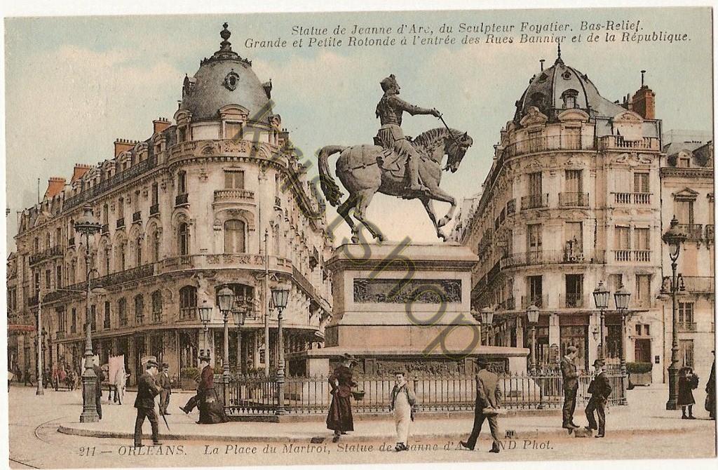 KRST004-0540_0.jpg Orléans - La Place du Martroi [004-0540
