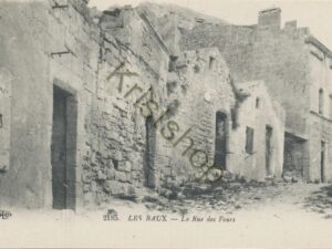Les Baux-La Rue des Fours [004-0906