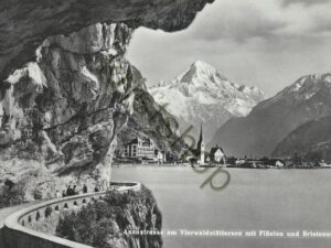 Axenstrasse am Vierwaldstättersee  [004-4671