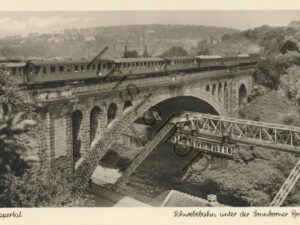 Wuppertal - Schwebebahn unter der Sonnborner Brücke [004-5620