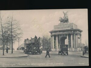 London - Quandrigo - Peace on Wellinton Arch [004-6210