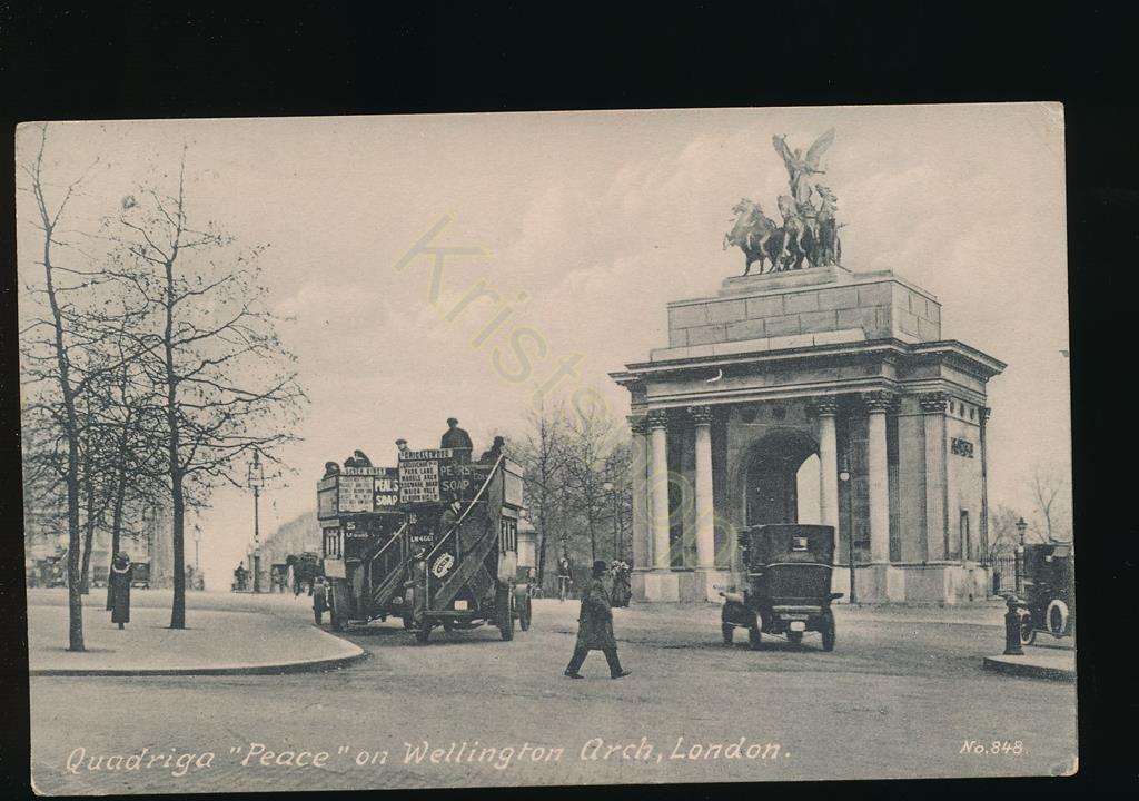 KRST004-6210_0.jpg London - Quandrigo - Peace on Wellinton Arch [004-6210