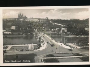 Praha - The Mánes Bridge and the Castle [004-6220