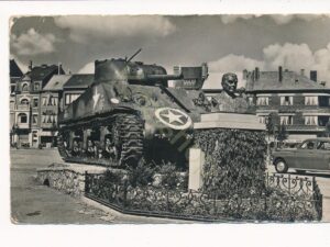 Bastogne - Place Général Mac Auliffe [004-6461