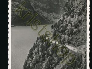 Axenstrasse - Vierwaldstättersee [004-6958