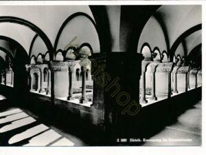 Zürich - Kreuzgang im Grossmünster [004-7171
