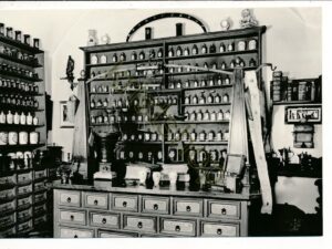 Zürich - Landesmuseum - Apotheke [004-7217
