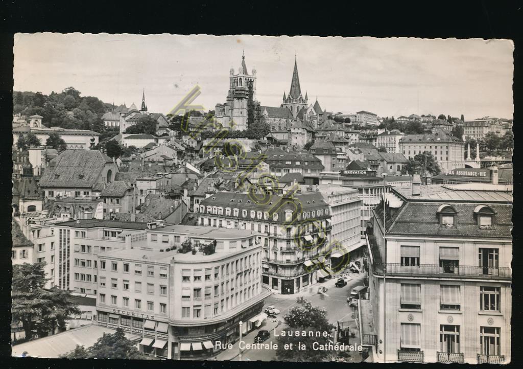 KRST004-7886_0.jpg Lausanne - Rue Central et la Cathédrale [004-7886