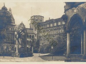 Heidelberg - Der Schloßhof [005-1874
