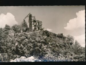 Ruine Löwenburg bei Geralstein [005-2196