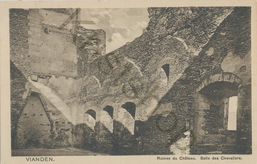 KRST005-3023_0.jpg Vianden - Ruines du Château [005-3023