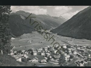 Davos-Dorf mit Einblick ins Dischmatal [005-4072